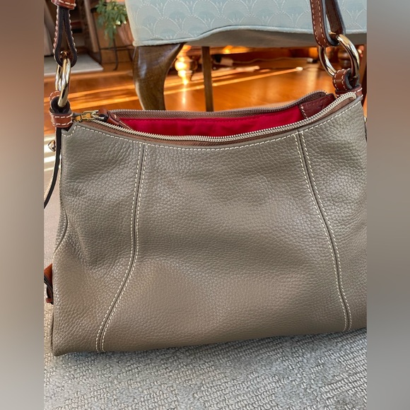 SOLD: Dooney & Bourke Pebble Grain Leather Hobo Shoulder Bag Taupe Grey Brown - Picture 7 of 9